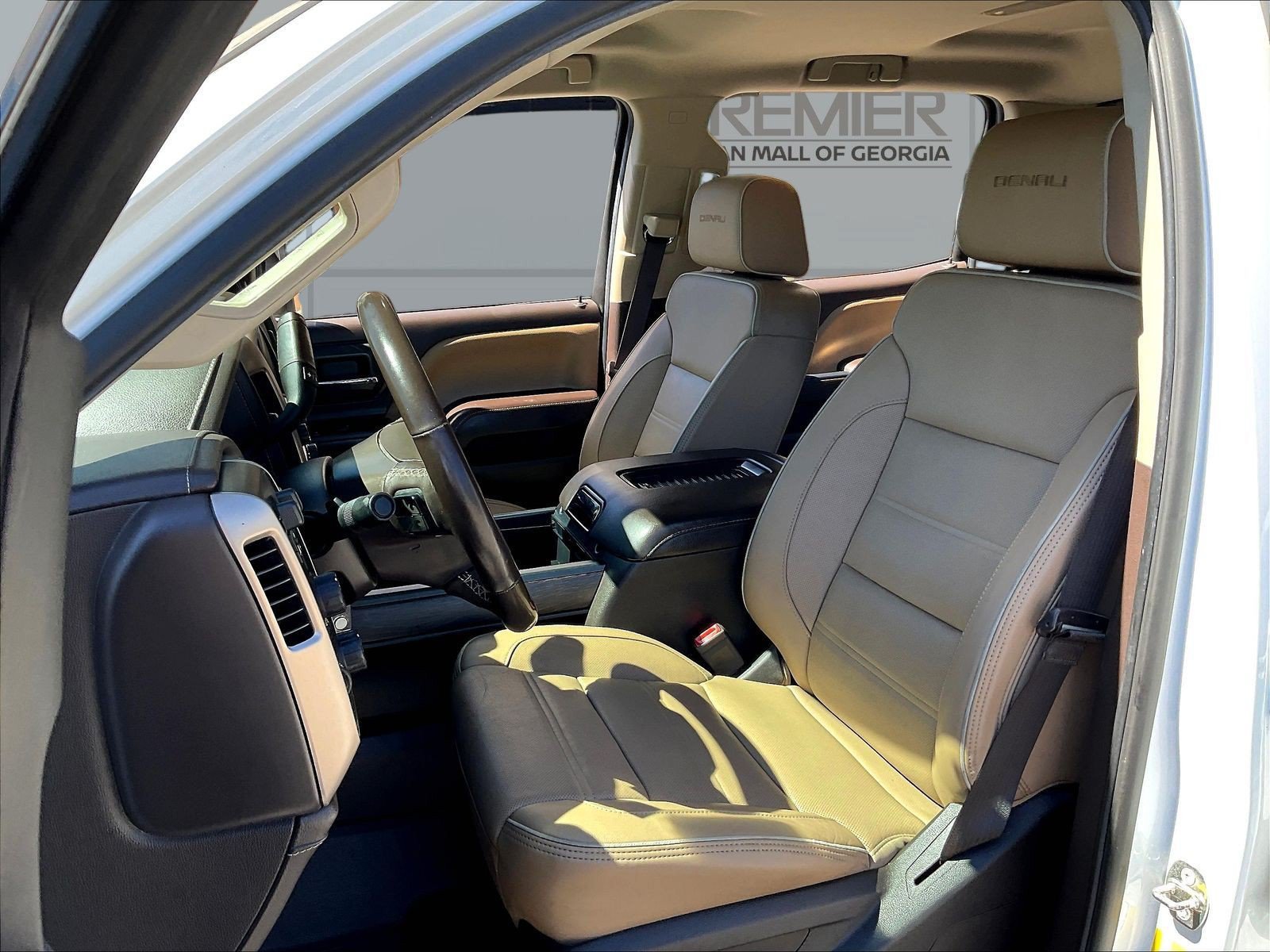 Used 2018 GMC Sierra 2500 Denali w/ Duramax Plus Package AWD/4WD image 24
