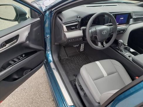 New 2026 Toyota Camry SE FWD image 9