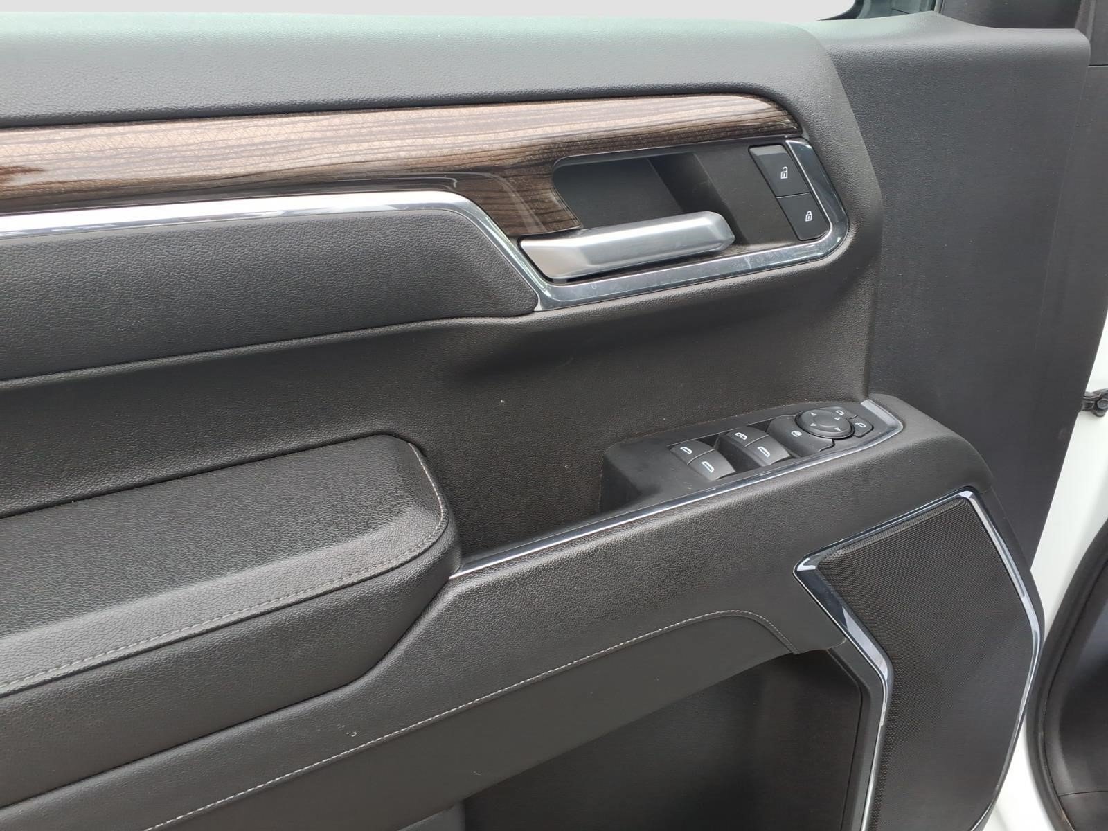 Used 2023 Chevrolet Silverado 1500 RST AWD/4WD image 13