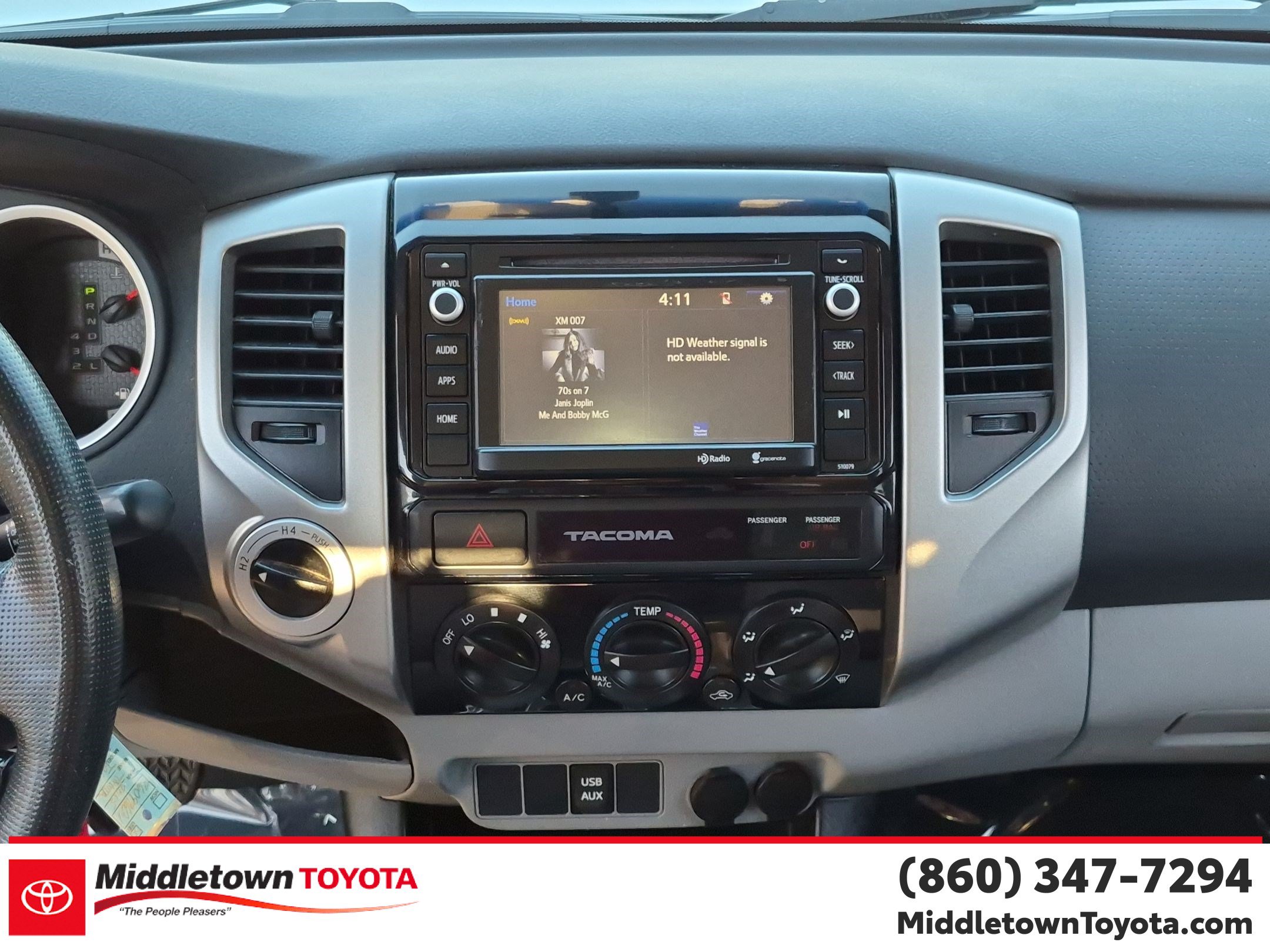 Used 2015 Toyota Tacoma 4x4 Access Cab V6 w/ TRD Sport Package image 27