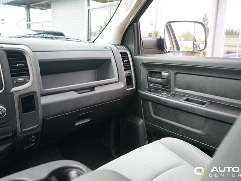 Used 2018 RAM 1500 ST w/ SXT Appearance Group AWD/4WD image 20