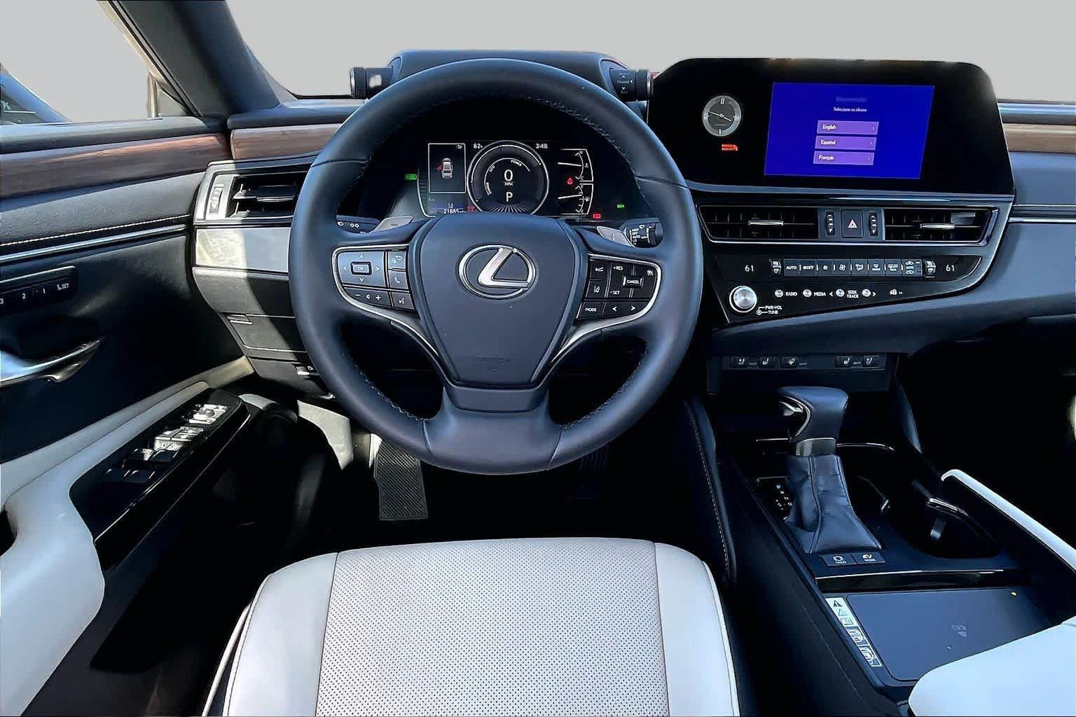 Certified 2023 Lexus ES 300h w/ Premium Package FWD image 5