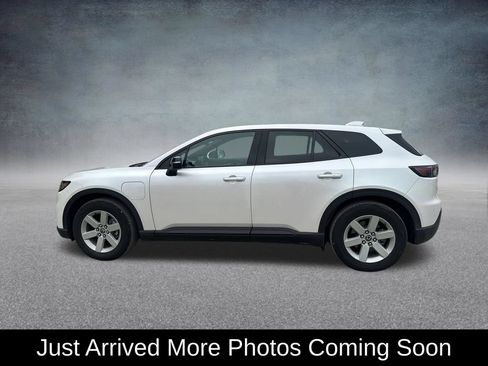 Used 2024 Honda Prologue EX image 2