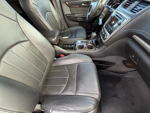 Used 2013 GMC Acadia Denali AWD/4WD image 26