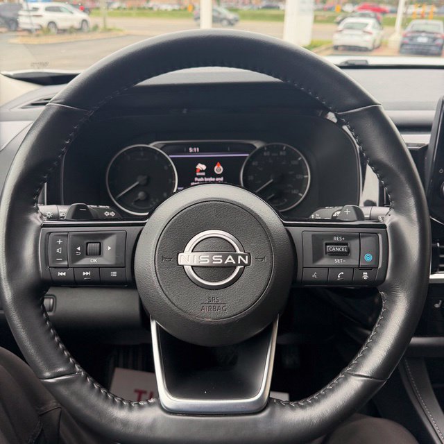 Used 2025 Nissan Pathfinder SL AWD/4WD image 7