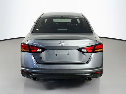 Used 2024 Nissan Altima 2.5 SV w/ SV Premium Package FWD image 6