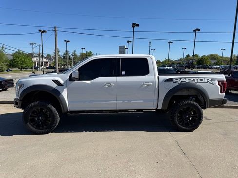 Used 2018 Ford F150 Raptor w/ Equipment Group 802A Luxury image 10