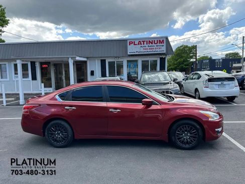 Used 2013 Nissan Altima 2.5 S FWD image 2