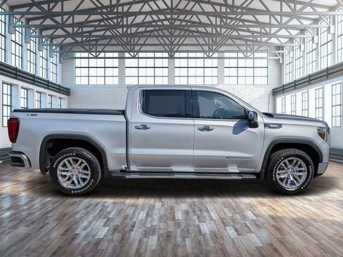 Used 2021 GMC Sierra 1500 SLT w/ SLT Premium Plus Package AWD/4WD image 2