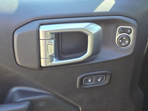 Used 2023 Jeep Wrangler Unlimited Rubicon w/ Xtreme 35 Tire Package image 23