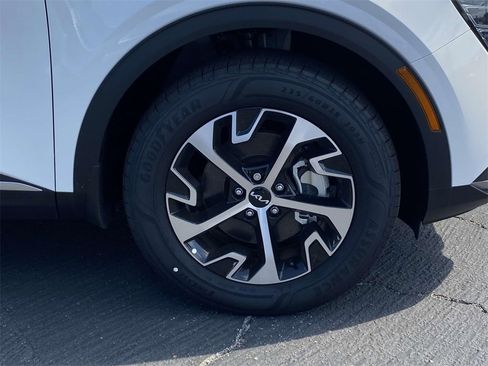 New 2024 Kia Sportage EX w/ EX Premium Package image 9