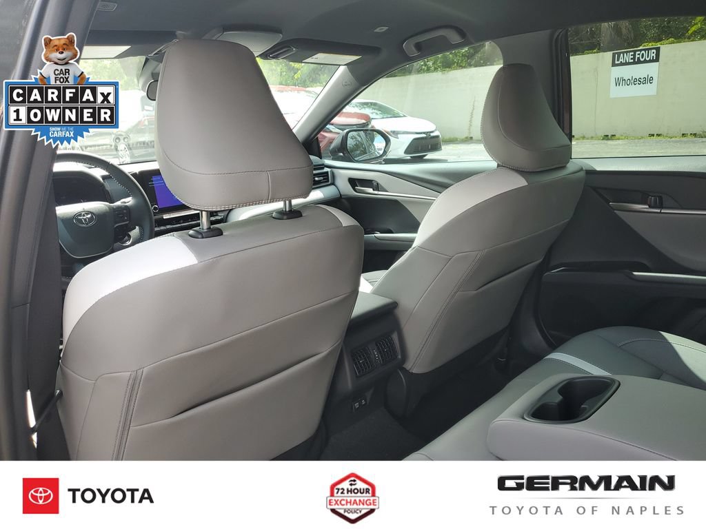 Used 2026 Toyota Camry SE FWD image 22