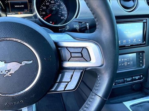 Used 2022 Ford Mustang GT RWD image 11