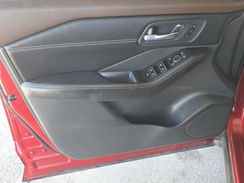 Used 2023 Nissan Rogue SL AWD/4WD image 27