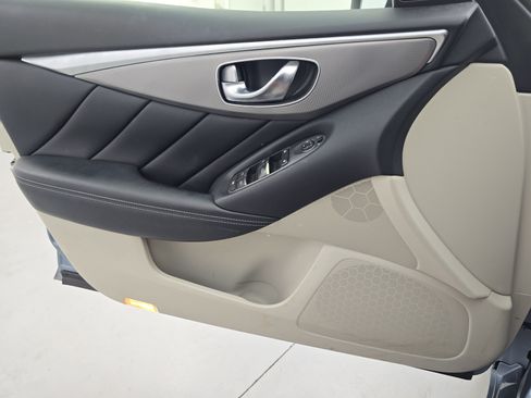 Used 2015 INFINITI Q50 AWD w/ Moonroof Package image 27