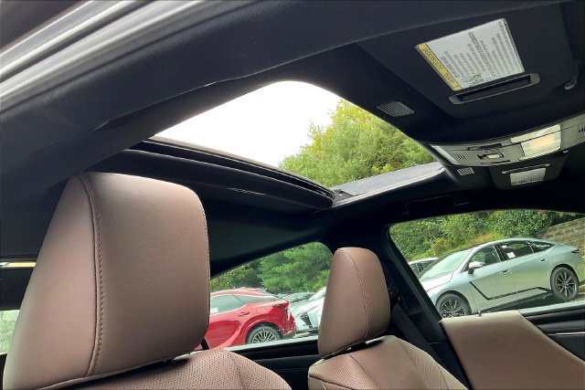 Certified 2024 Lexus ES 350 w/ Premium Package FWD image 26