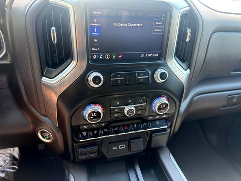 Used 2020 GMC Sierra 2500 Denali w/ Denali Ultimate Package image 18