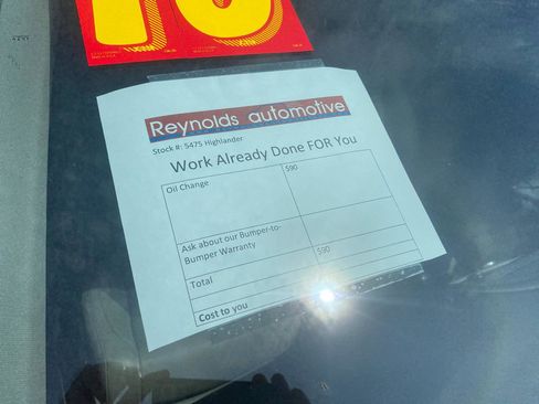 Used 2016 Toyota Highlander Limited image 3