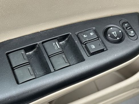 Used 2012 Honda Civic LX image 13