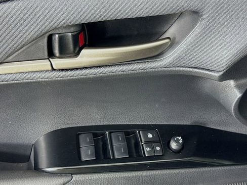 Certified 2025 Toyota Camry SE image 17