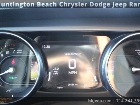 Used 2022 Jeep Wrangler Unlimited Rubicon 4xe image 19