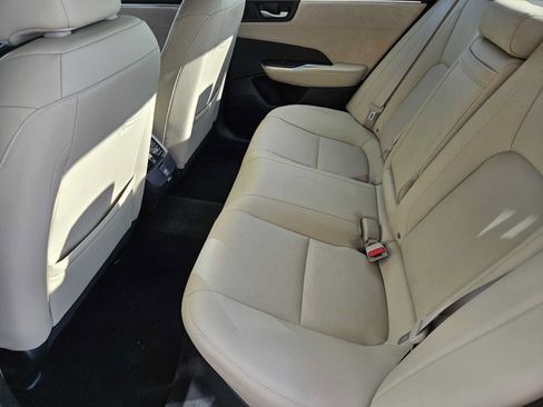 Certified 2018 Honda Clarity Touring image 30
