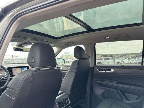 New 2026 Volkswagen Atlas SEL AWD/4WD image 11