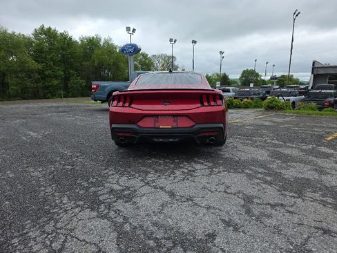 Used 2024 Ford Mustang Coupe RWD image 7