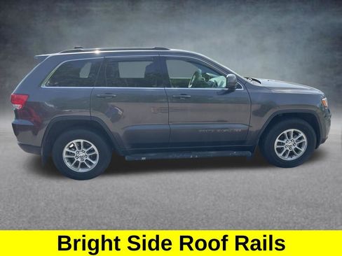 Used 2019 Jeep Grand Cherokee Laredo AWD/4WD image 7
