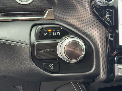 Used 2022 RAM 1500 Limited w/ Body Color Bumper Group image 32