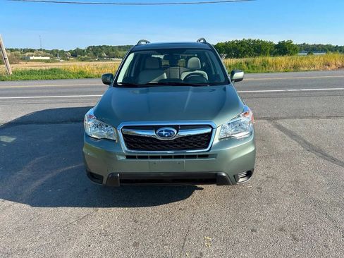 Used 2016 Subaru Forester 2.5i Premium w/ Popular Package #2 AWD/4WD image 3