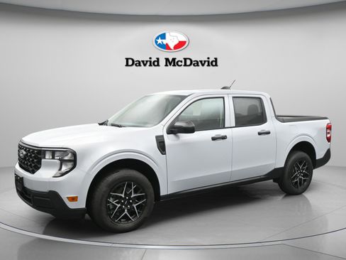 Used 2025 Ford Maverick XL w/ Equipment Group 102A AWD/4WD image 1