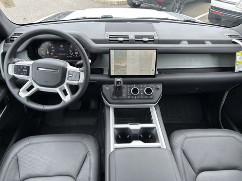 New 2025 Land Rover Defender 130 S image 22