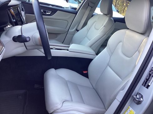 Used 2020 Volvo S60 T5 Inscription w/ Protection Package Premier image 16