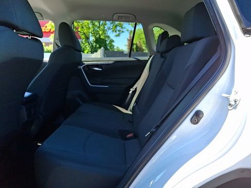 Used 2024 Toyota RAV4 XLE FWD image 10