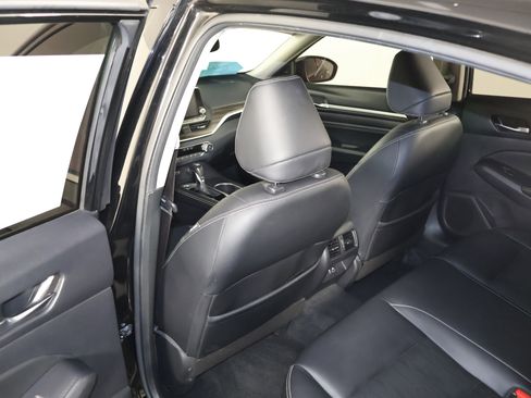 Used 2019 Nissan Altima 2.0 Edition One image 47