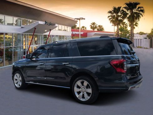 Used 2024 Ford Expedition Max Platinum AWD/4WD image 5