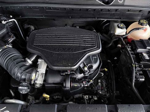 Used 2022 Chevrolet Blazer LT w/ Midnight/Sport Edition image 22