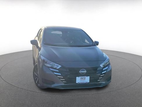 Used 2025 Nissan Versa SV FWD image 3