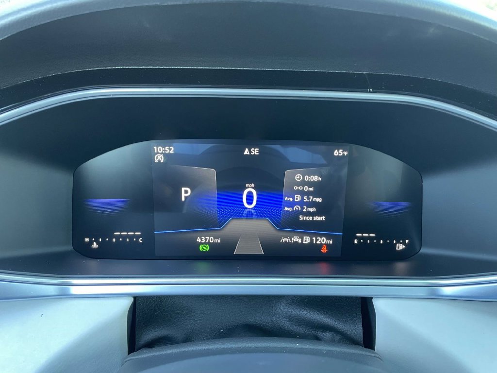 Certified 2026 Volkswagen Taos SE FWD image 22