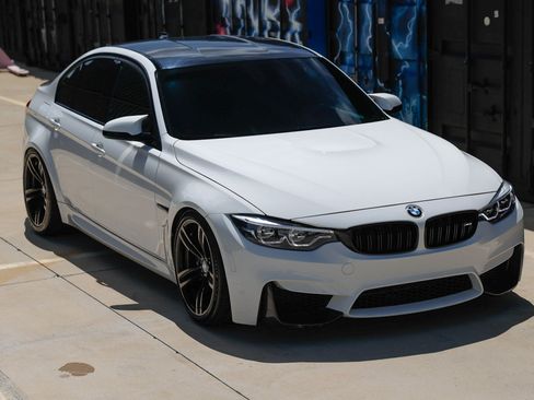 Used 2018 BMW M3 RWD image 19