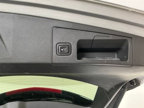 Used 2020 Cadillac XT5 Sportv AWD/4WD image 29