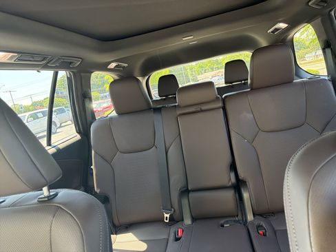 Used 2025 Lexus TX 350 AWD w/ Technology Package image 4