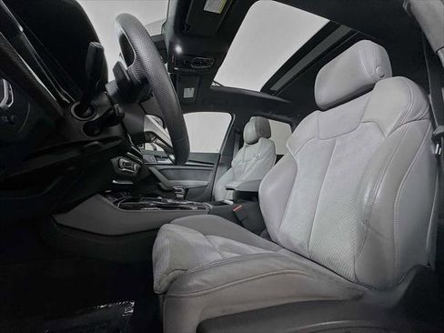 Used 2022 Audi SQ5 Premium Plus w/ Premium Plus Package AWD/4WD image 19