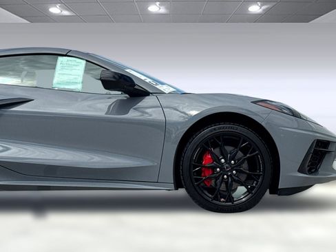Used 2025 Chevrolet Corvette Stingray Preferred Cpe w/ Battery Protection Package RWD image 32