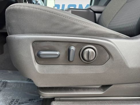 Used 2023 GMC Sierra 2500 SLE w/ SLE Value Package; image 16