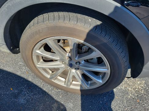 Used 2017 Ford Explorer Limited AWD/4WD image 8