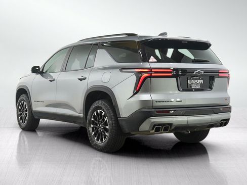 Used 2024 Chevrolet Traverse Z71 w/ Enhanced Driving Package AWD/4WD image 3