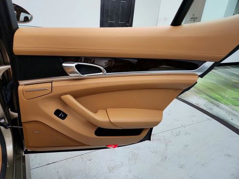 Used 2016 Porsche Panamera Edition w/ Premium Package Plus image 31