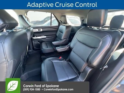 Used 2022 Ford Explorer Limited w/ Class IV Trailer Tow Package AWD/4WD image 2